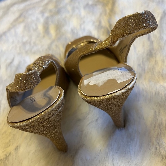 Nine West Gold Glitter Sling back Peep Toe Heels Size 8M - Picture 6 of 13